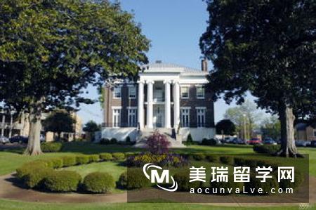 美国本科留学:春季入学和秋季入学的时间和网申时间差异网申截止时间