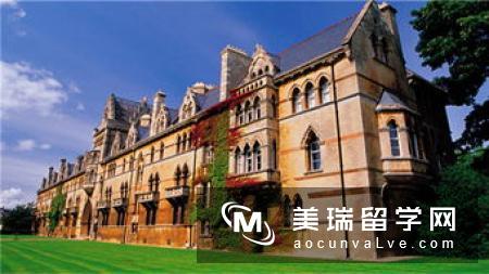 英国硕士几年？