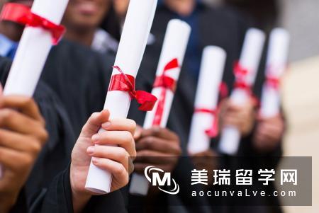 英国大学硕士开学时间是多会?