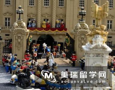 英积木乐园搭出威廉婚礼场景五颜六色的小积木搭出了微缩型的想象中的大婚场景