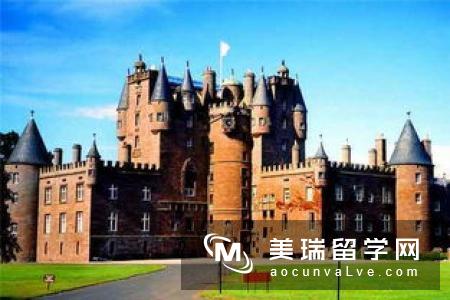 英国本科留学选哪个大学？