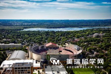 看看牛津大学的学长们有什么习惯？