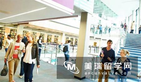 看看牛津大学的学长们有什么习惯？
