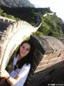 卢靖姗就读的伦敦政治经济学院怎么样？