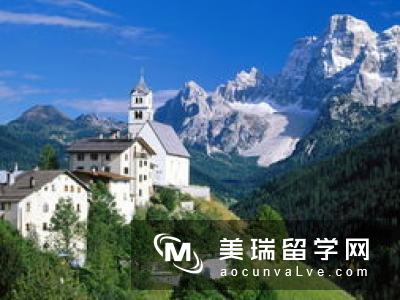 英国公立大学留学有免学费的吗?