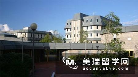 创意艺术大学和伦敦城市大学哪个好?
