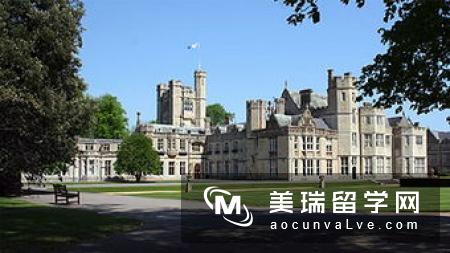 英国留学和新东方哪个好?