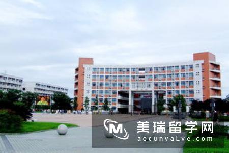 深受文科生青睐的英国大学有哪些？