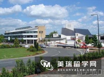 递交留学申请什么时间最合适？17年去英国留学还来得及吗？
