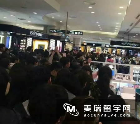 疯狂!早上6点排队卡迪夫John Lewis门外竟是为了这个!