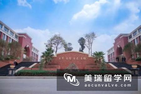 英国大学开学报到与中国大不同
