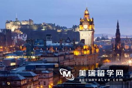 2019年爱丁堡大学留学一年的费用是多少？