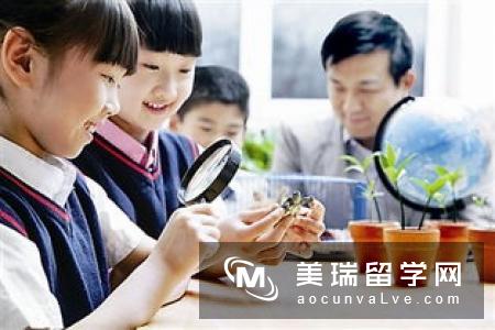 家长对孩子出国留学态度如何?各个阶段大不同