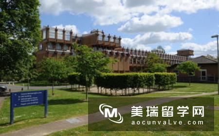 英国杜伦大学研究生留学费用多少？