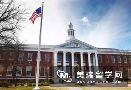 英国牛津大学学费高吗？