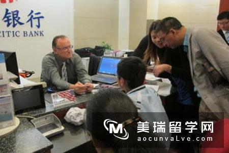 英国高中和美国高中有什么不一样