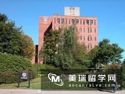 英国肯特大学留学学费高吗？