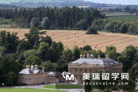 爱丁堡玛格丽特皇后学院Queen Margaret Edinburgh
