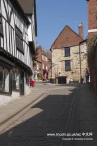 林肯大学 - University of Lincoln