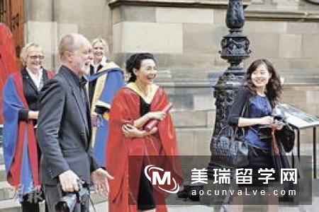 英国爱丁堡大学新媒体专业入学要求