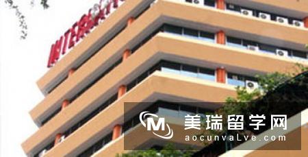 约克圣约翰大学 - York St John University