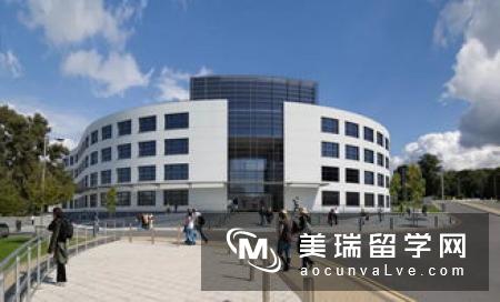 哈德斯菲尔德大学英国排名