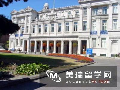 英国留学新闻类专业：这些学校不妨考虑考虑！