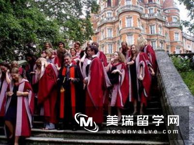 英国生命科学和生物医学专业的就业前景