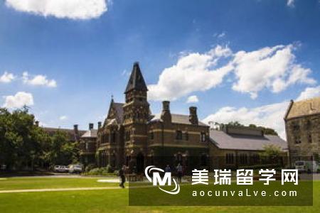 英国天文学专业哪所学校好？