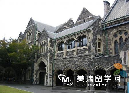 英国华威大学国际商务专业留学条件有哪些？