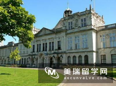 英国伦敦城市大学留学条件是什么？