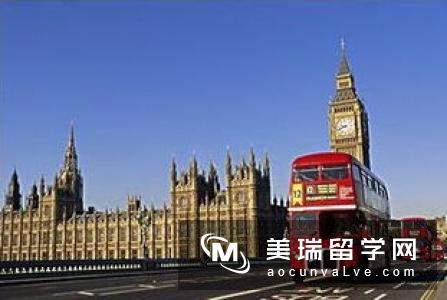 英国哪些大学需要交申请费？