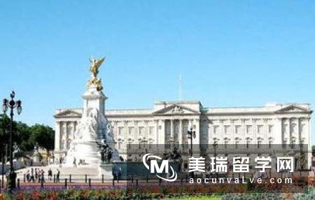 英国白金汉大学申请条件